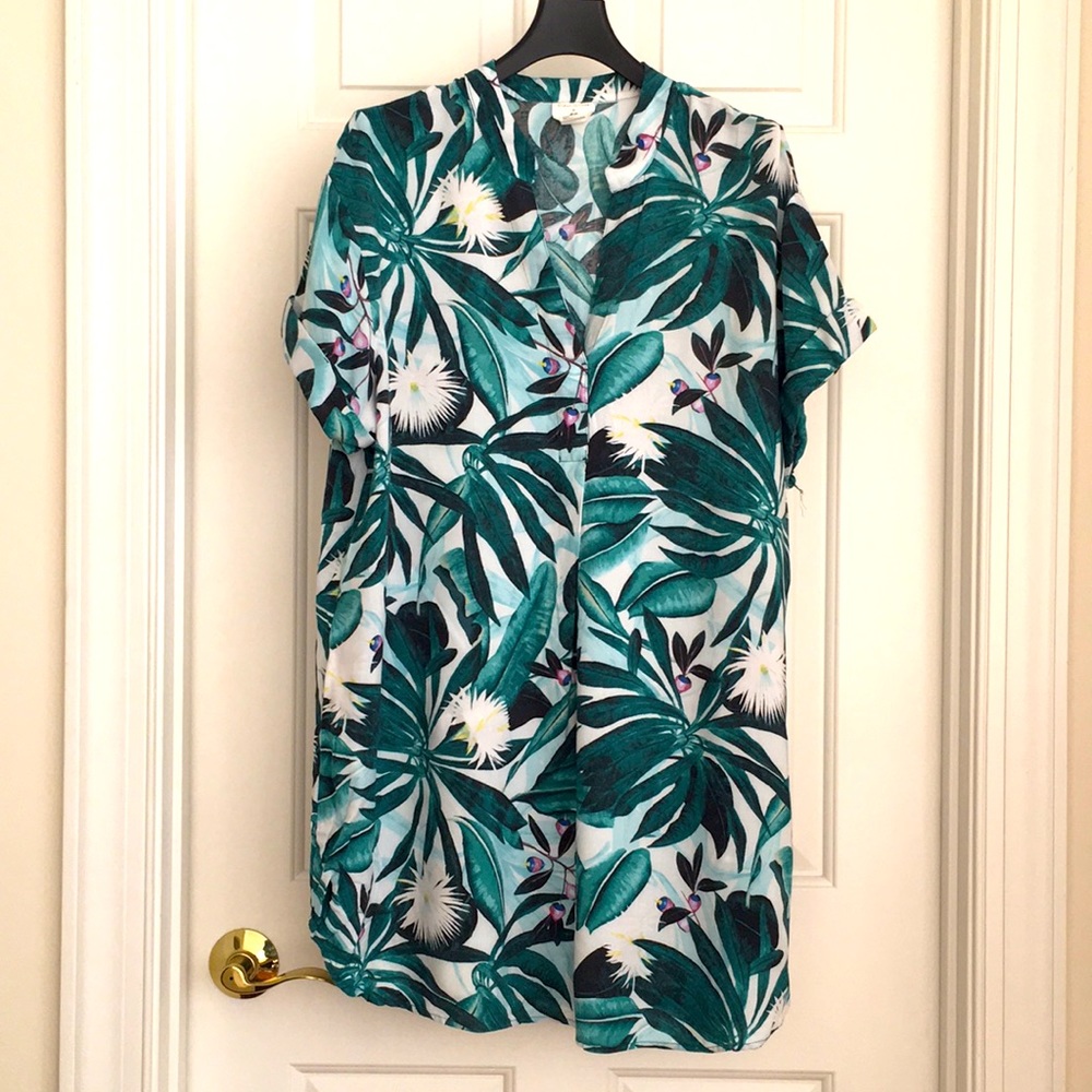 H&M Anna Glover Green Tropical Foliage Tunic Top Short Sleeves